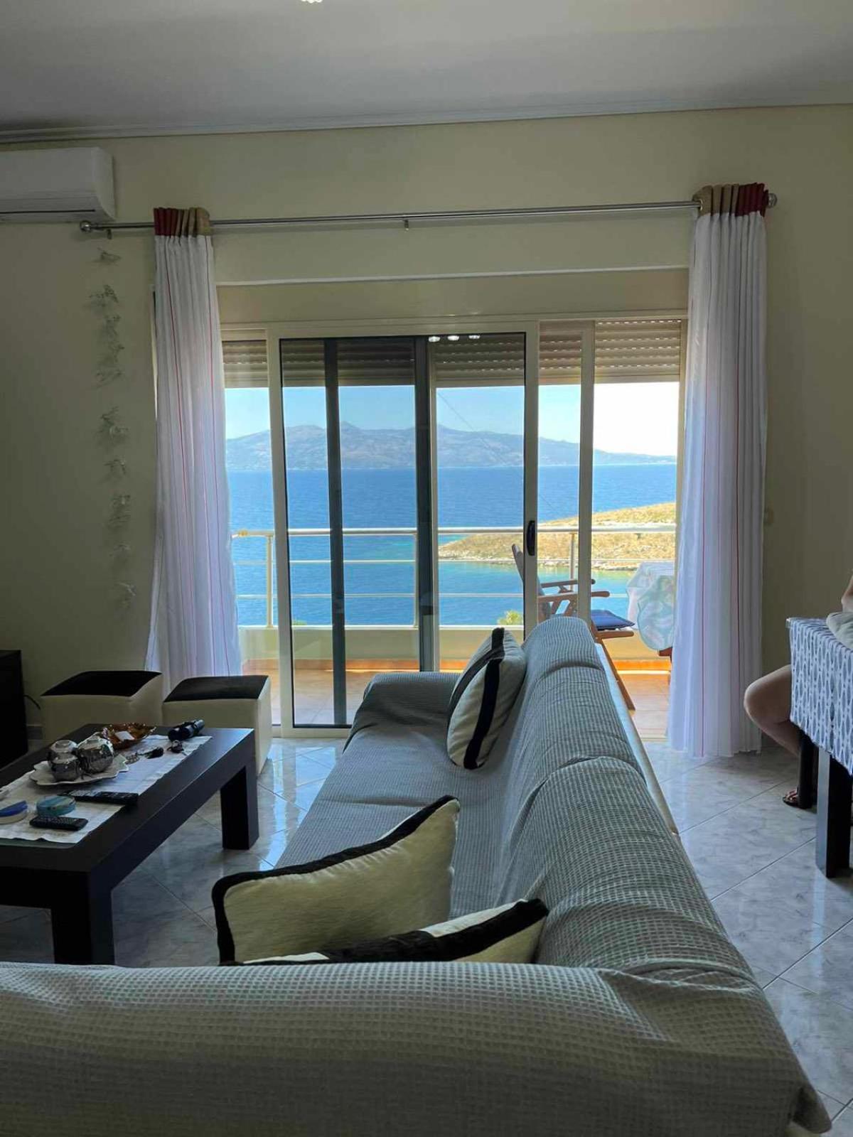 Cozy Sea Apartment Sarande Ngoại thất bức ảnh