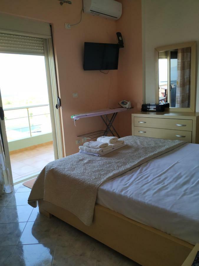 Cozy Sea Apartment Sarande Ngoại thất bức ảnh