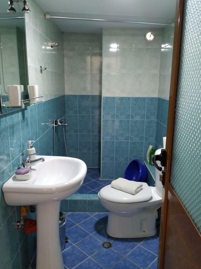 Cozy Sea Apartment Sarande Ngoại thất bức ảnh