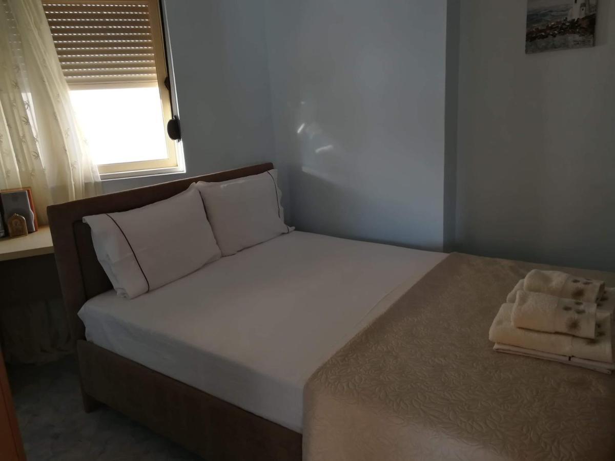 Cozy Sea Apartment Sarande Ngoại thất bức ảnh